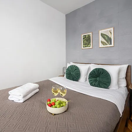 Lumina I 3-room With Balcony Near Zoo I Vistula Апартаменти *